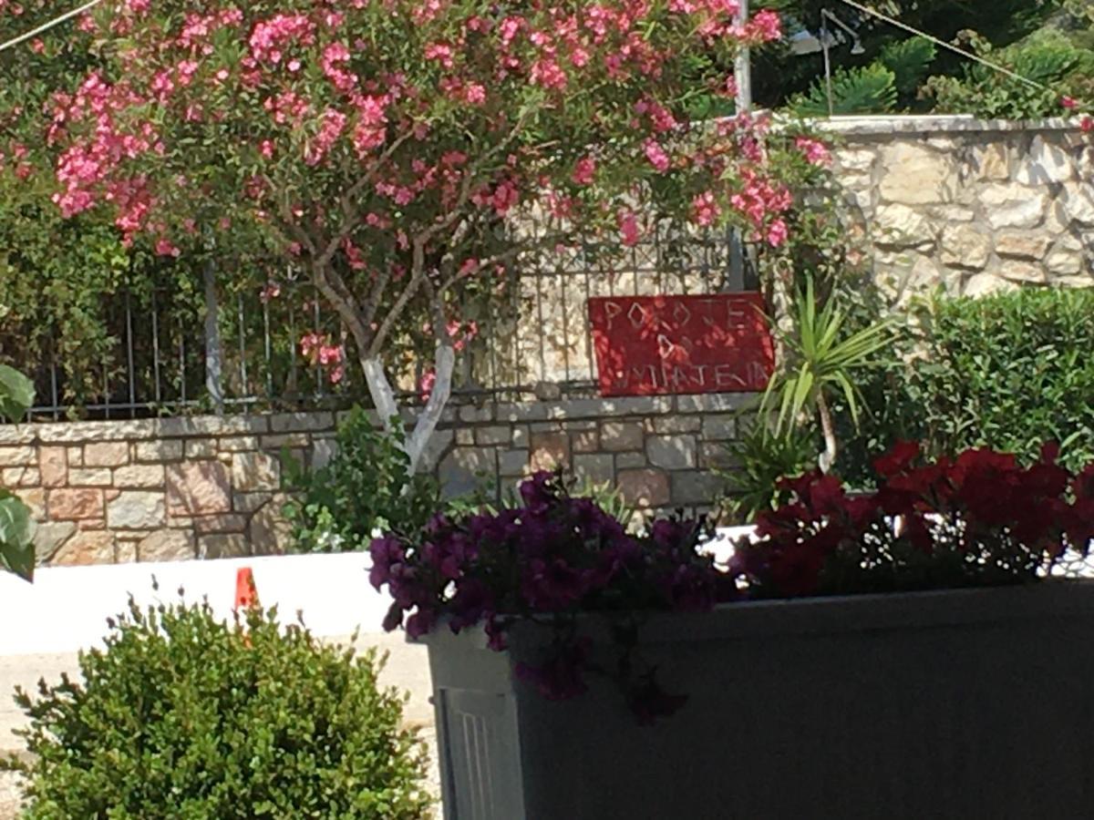Irini Boutique Rooms!!! Himare Exterior foto