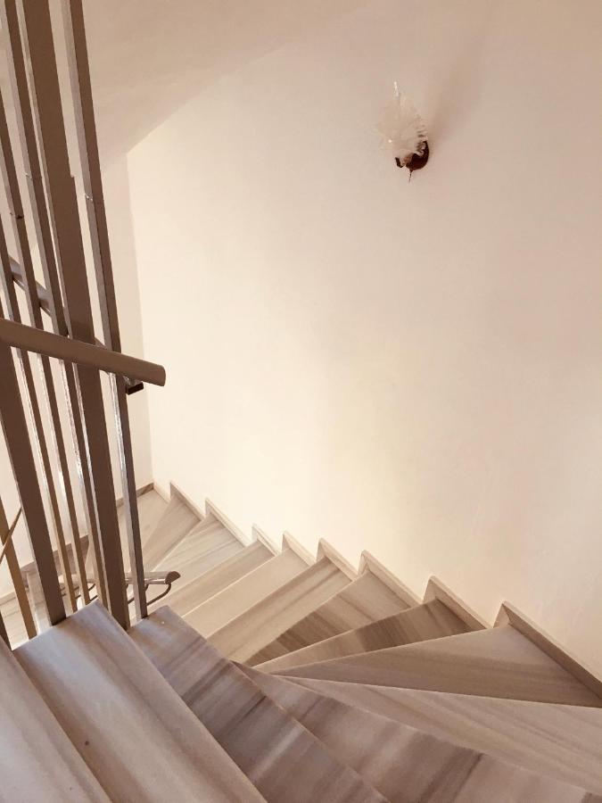 Irini Boutique Rooms!!! Himare Exterior foto