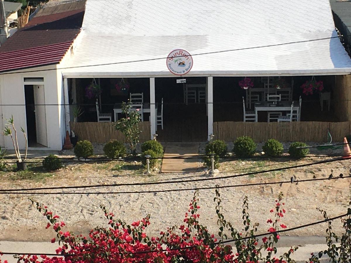 Irini Boutique Rooms!!! Himare Exterior foto